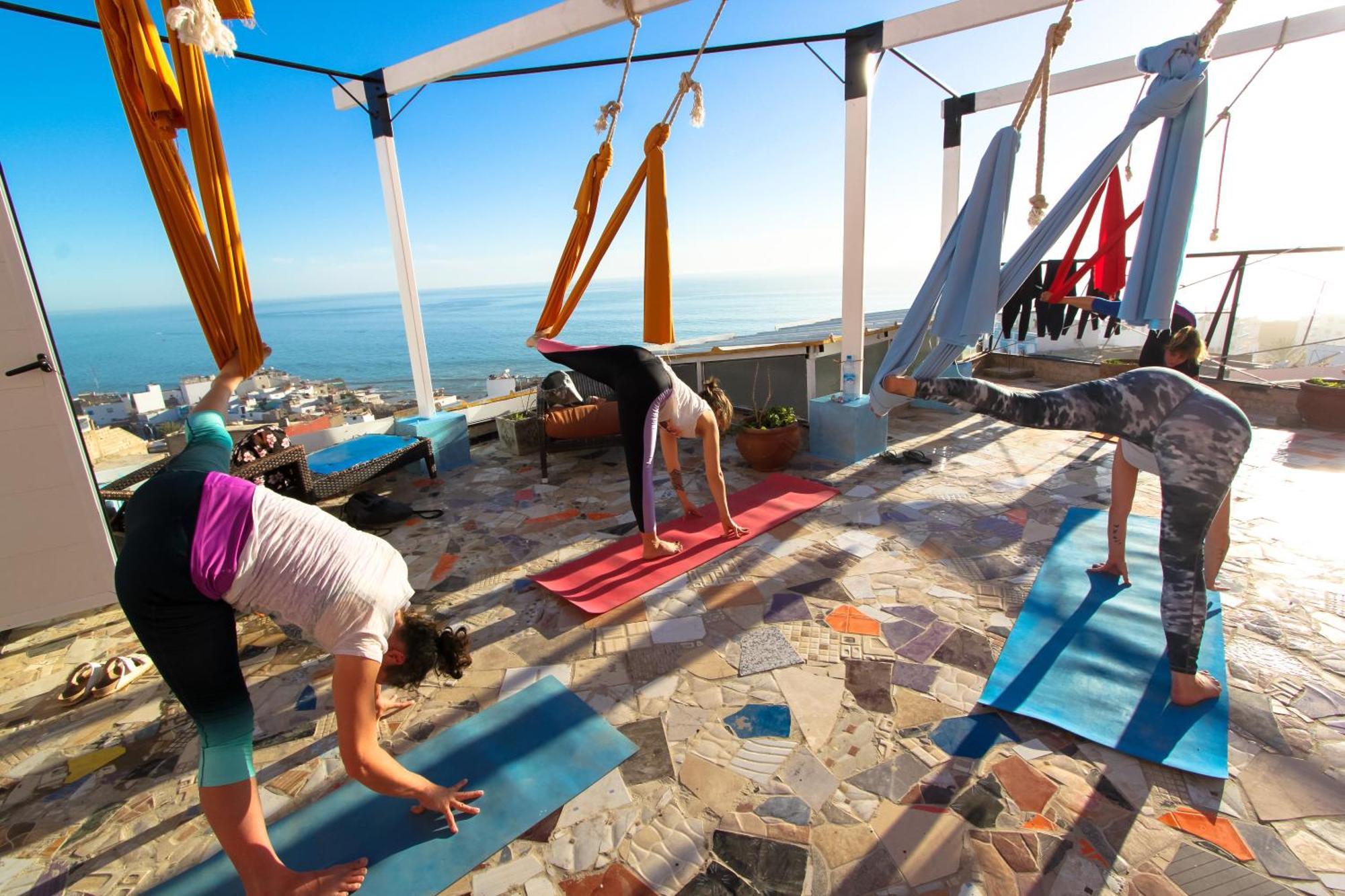 塔哈佐特Adventurekeys Surf Yoga Cowork住宿加早餐旅馆 外观 照片