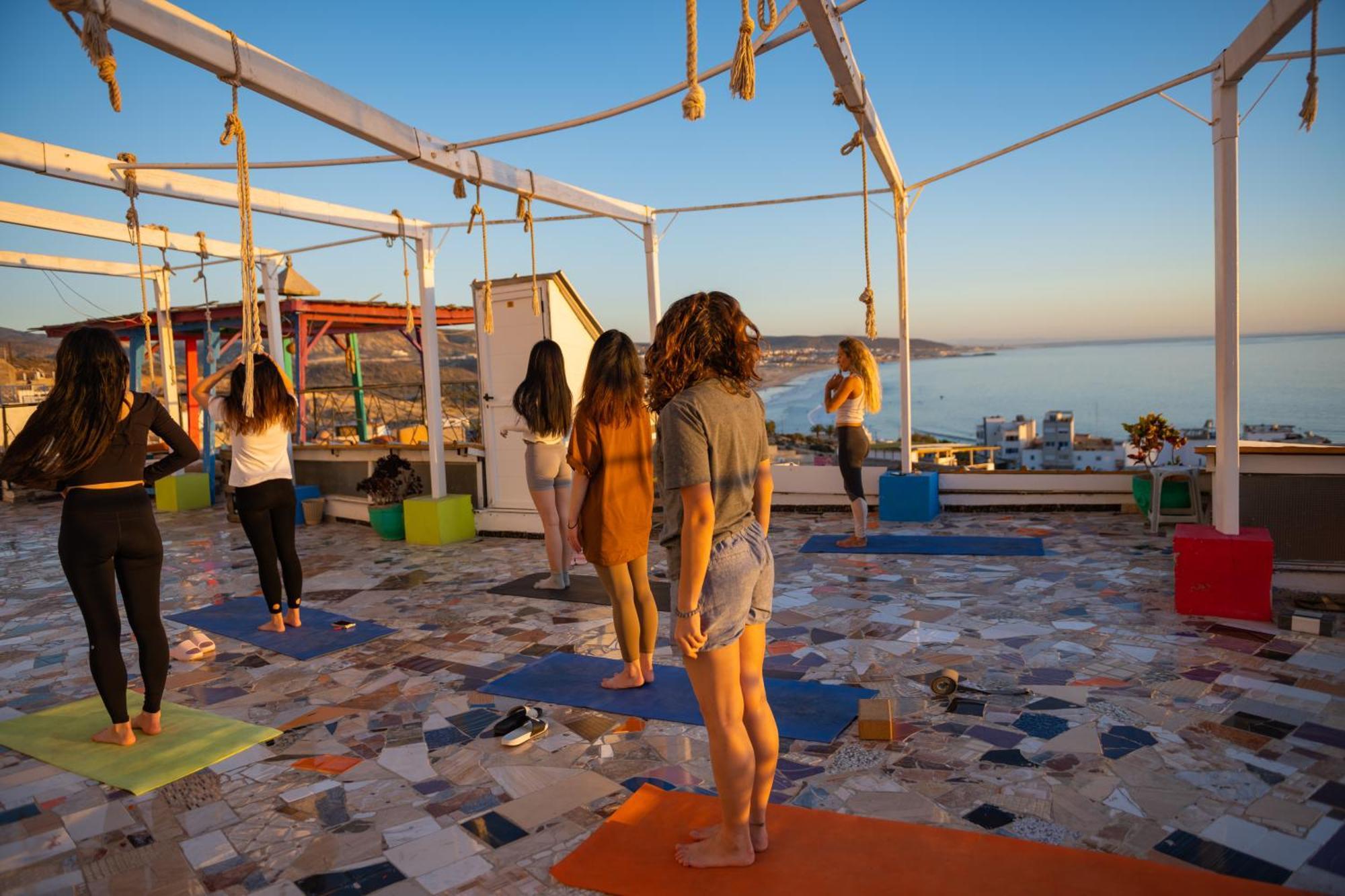 塔哈佐特Adventurekeys Surf Yoga Cowork住宿加早餐旅馆 外观 照片