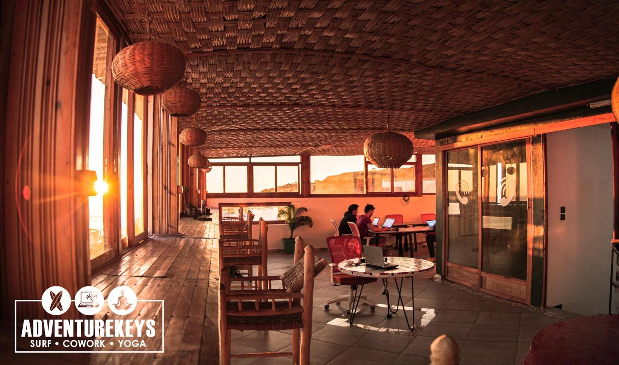 塔哈佐特Adventurekeys Surf Yoga Cowork住宿加早餐旅馆 外观 照片