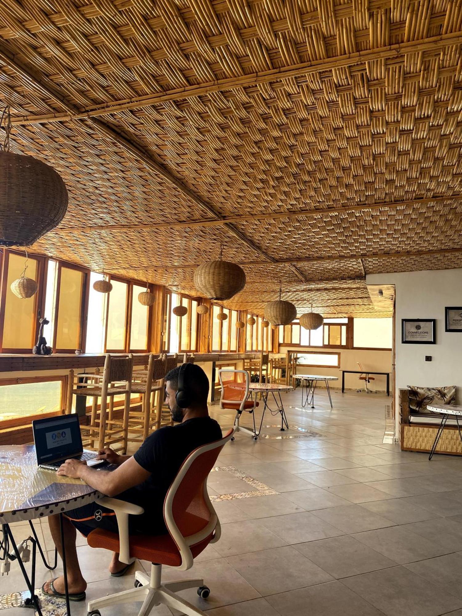 塔哈佐特Adventurekeys Surf Yoga Cowork住宿加早餐旅馆 外观 照片